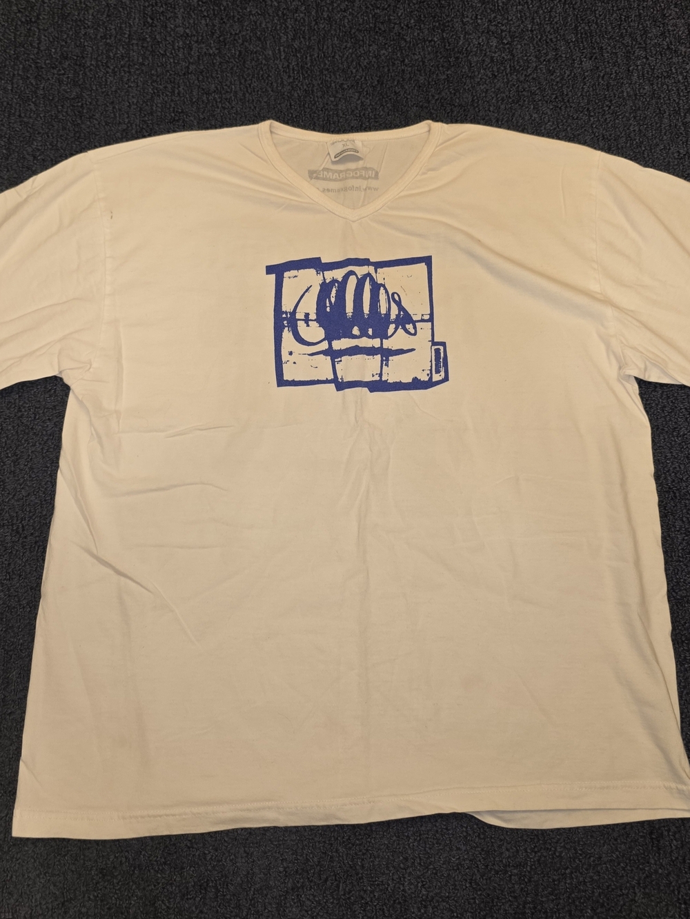 Infogrames Vintage Y2K Armadillo Logo Graphic V-Neck Mens XL White Blue Tee